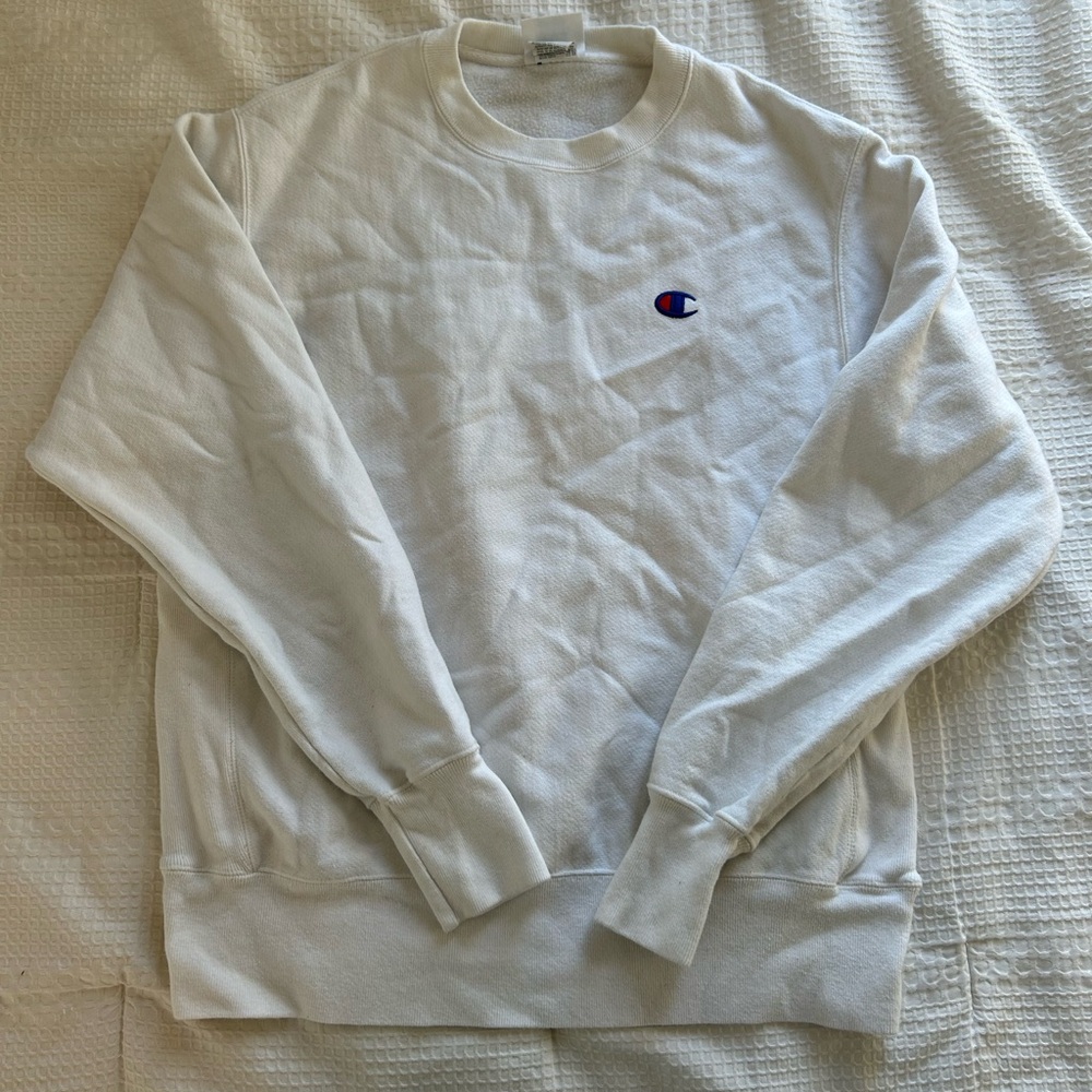 Women’s Champion White Crewneck Sweatshirt